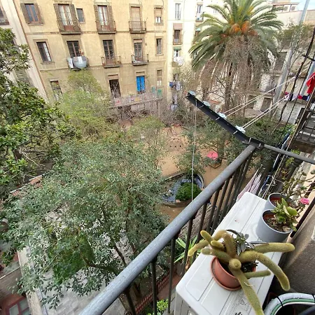 Appartement Lovely 2-bed In Barcelonas Location