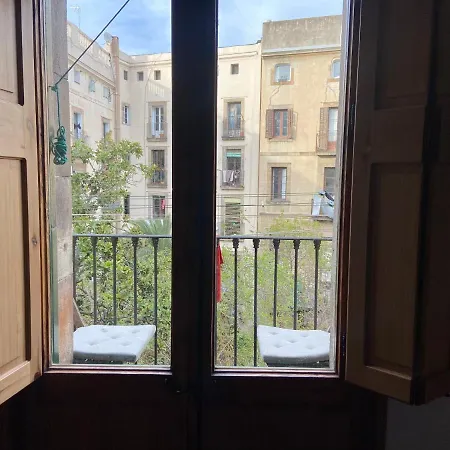 Lovely 2-bed In Barcelonas Location