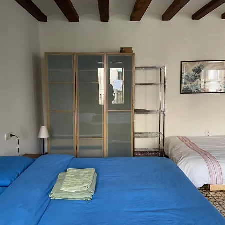 Lovely 2-bed In Barcelonas Location