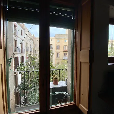 Apartment Lovely 2-bed In Barcelonas Location